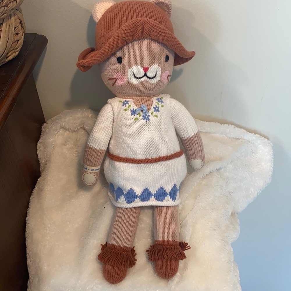 Cuddle + Kind Chelsea the Cat 🐱 stuffed doll
